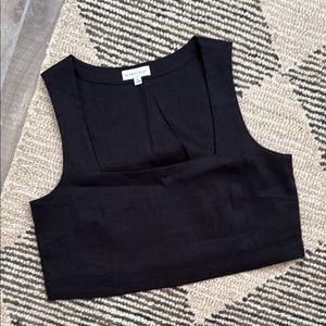 Gianni Bini Black Crop Tank Top with Cut Out